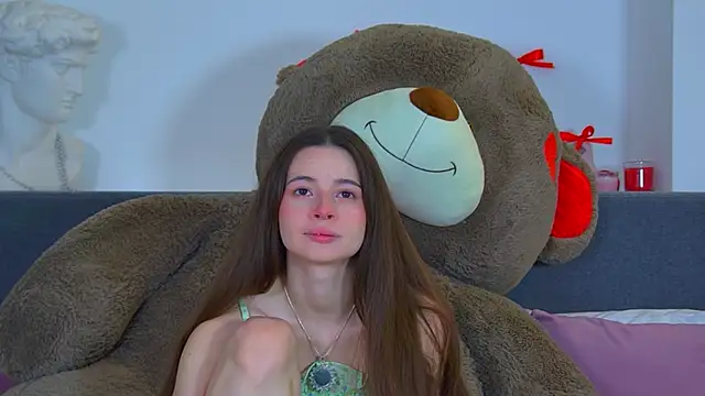 AmeliaFlares online show from November 5, 2025, 6:33 pm