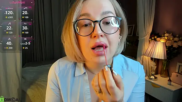 Nikki Kai online show from October 8, 2025, 12:45 am