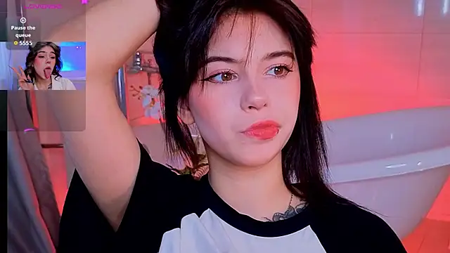 Hotary Yuko online show from May 18, 2026, 3:28 am