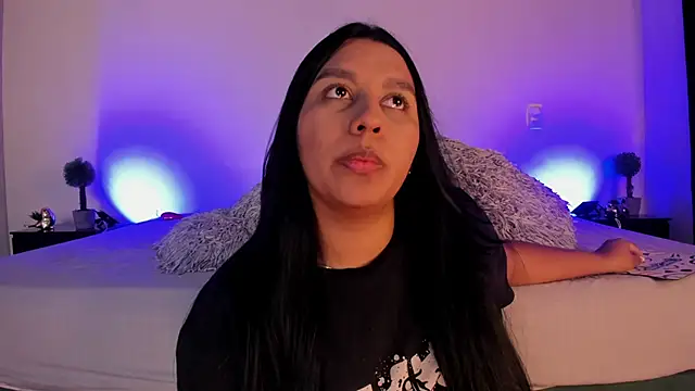 Snapshot of aleya_bliss chatting on September 29, 2025, 8:47 pm aleya bliss online show from September 29, 2025, 8:47 pm