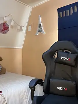 Snapshot of ValeriaVixen chatting on October 30, 2025, 9:55 pm ValeriaVixen online show from October 30, 2025, 9:55 pm