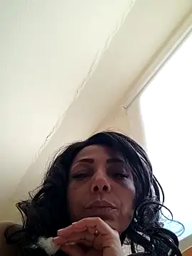 Lunasquirt1985 online show from September 19, 2025, 11:25 am