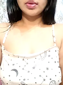 Snapshot of Sweety4u97 chatting on October 23, 2025, 9:19 am Sweety4u97 online show from October 23, 2025, 9:19 am