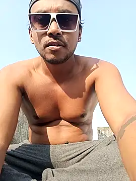 bigcock thick online show from November 17, 2025, 3:10 am