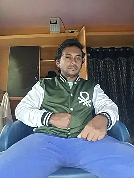 bigcock thick online show from January 14, 2026, 4:43 pm