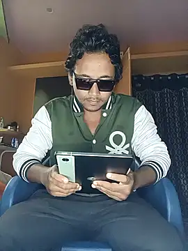 bigcock thick online show from February 18, 2026, 12:30 am