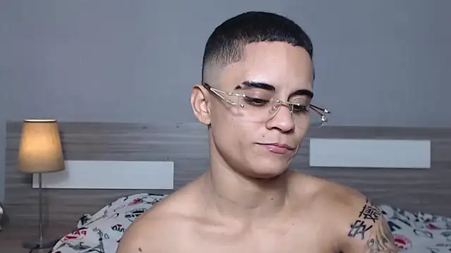 Liiamthompson online show from October 9, 2025, 10:38 am