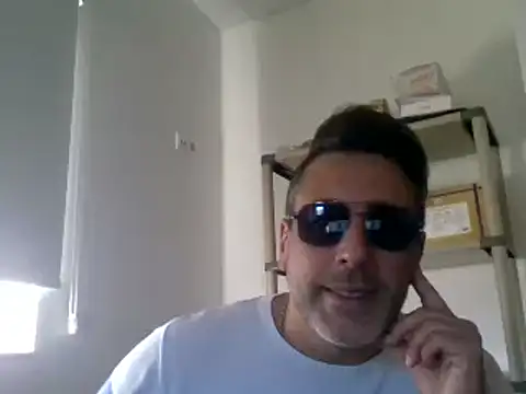 66MA69 online show from February 5, 2025, 4:47 pm