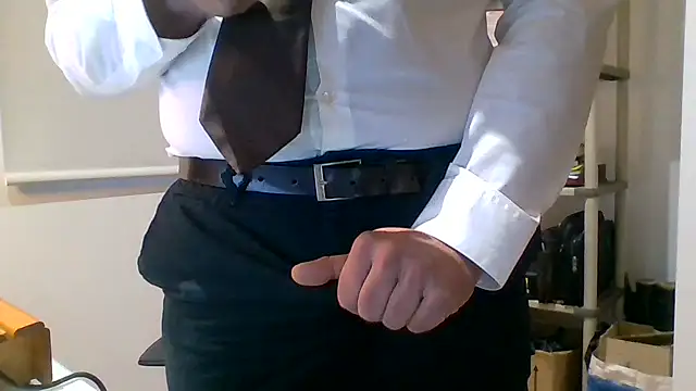 66MA69 online show from December 18, 2025, 4:33 pm