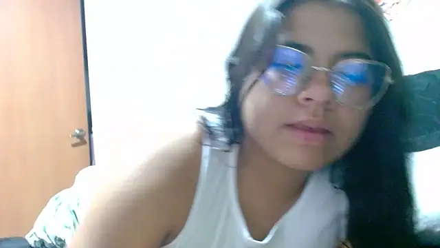 Snapshot of viccky_vick chatting on March 23, 2025, 12:47 am viccky vick online show from March 23, 2025, 12:47 am