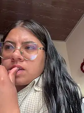 Snapshot of viccky_vick chatting on March 21, 2025, 2:51 pm viccky vick online show from March 21, 2025, 2:51 pm