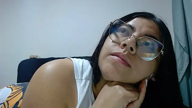 Snapshot of viccky_vick chatting on June 21, 2026, 4:18 am viccky vick online show from June 21, 2026, 4:18 am