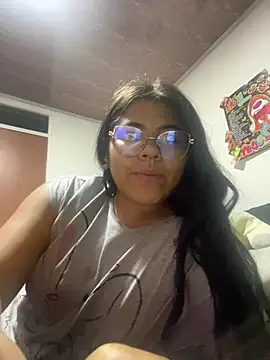 Snapshot of viccky_vick chatting on March 7, 2025, 3:29 am viccky vick online show from March 7, 2025, 3:29 am