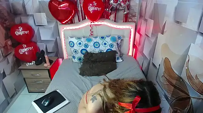 Snapshot of nicolee_millerr chatting on February 14, 2025, 4:31 pm nicolee millerr online show from February 14, 2025, 4:31 pm