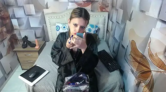 Snapshot of nicolee_millerr chatting on February 12, 2025, 3:49 pm nicolee millerr online show from February 12, 2025, 3:49 pm