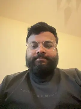 SoloChill online show from April 21, 2026, 11:22 pm