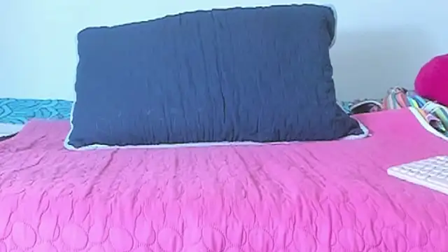 Snapshot of brigitho5 chatting on September 24, 2025, 2:56 pm brigitho5 online show from September 24, 2025, 2:56 pm