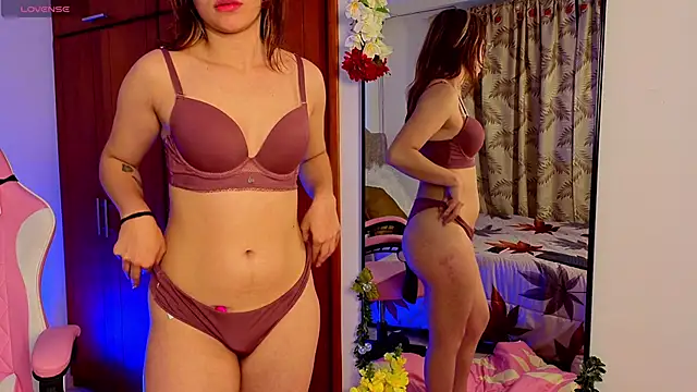 CherryDiamon online show from January 30, 2025, 1:20 pm