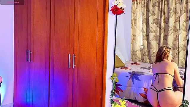 CherryDiamon online show from January 29, 2025, 4:41 pm