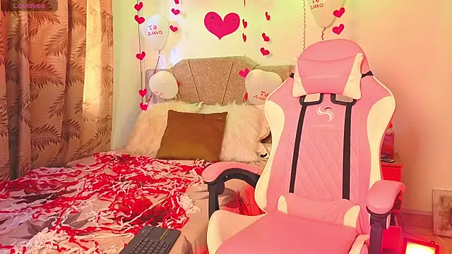 CherryDiamon online show from February 12, 2025, 8:07 pm