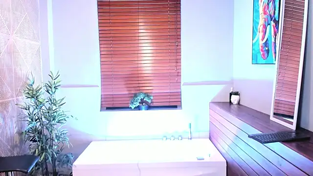 Alexa vandercloude online show from October 19, 2025, 2:53 pm