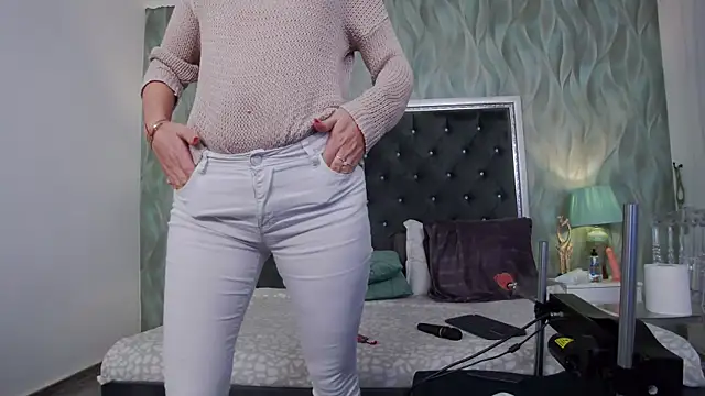 Snapshot of LissaAnn chatting on March 1, 2026, 4:01 am LissaAnn online show from March 1, 2026, 4:01 am