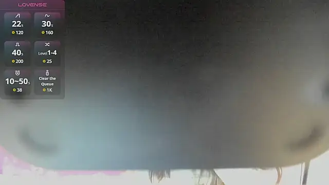IZZY BEAUTIFUL online show from March 4, 2025, 10:49 pm