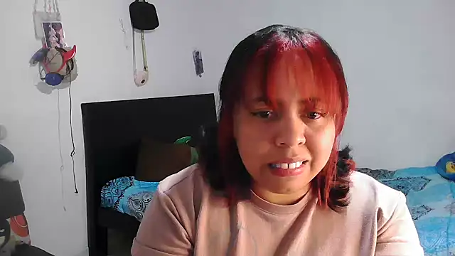 alexandraluv online show from October 28, 2025, 11:58 pm