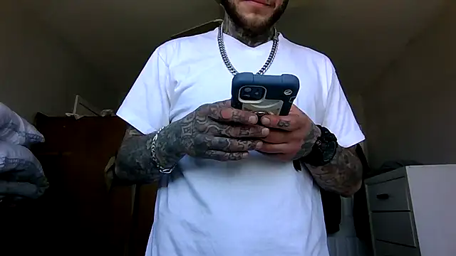 cruz815 online show from April 3, 2026, 6:25 pm