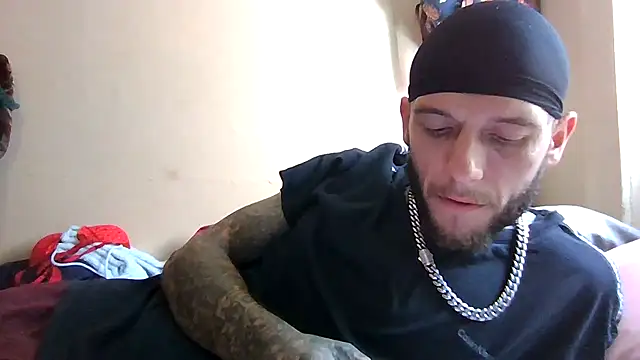 Snapshot of cruz815 chatting on October 1, 2025, 6:12 pm cruz815 online show from October 1, 2025, 6:12 pm