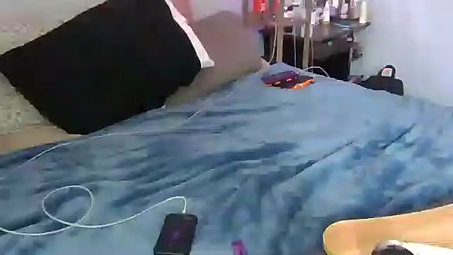 cruz815 online show from November 8, 2025, 6:00 pm