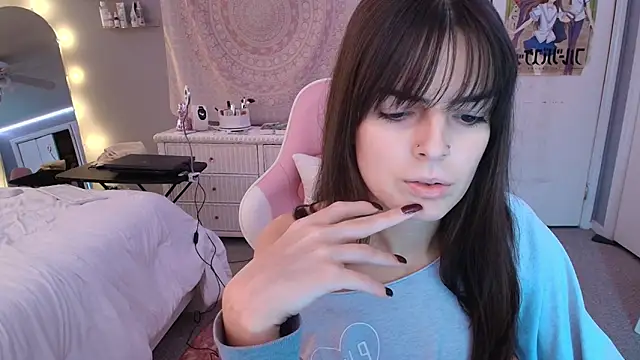 princesselysia online show from October 29, 2025, 4:17 pm