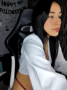 Snapshot of Marce0 chatting on October 6, 2025, 12:34 am Marce0 online show from October 6, 2025, 12:34 am