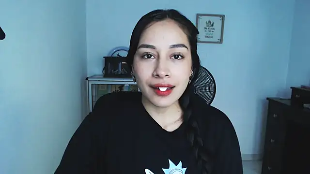 Snapshot of Marce0 chatting on March 7, 2025, 9:17 pm Marce0 online show from March 7, 2025, 9:17 pm