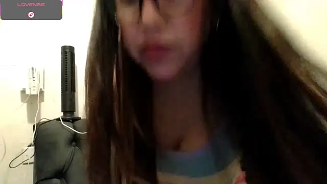 MirandaLatinaLovely online show from March 23, 2026, 6:08 pm