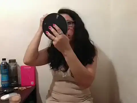 MirandaLatinaLovely online show from March 9, 2025, 8:21 pm
