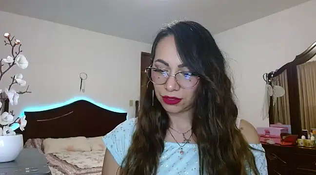 AloLovely  online show from February 26, 2025, 2:52 am