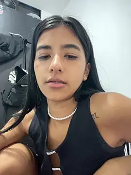 Snapshot of eva_roseee chatting on October 4, 2025, 9:05 pm eva roseee online show from October 4, 2025, 9:05 pm