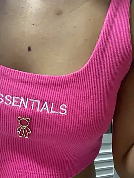 Snapshot of eva_roseee chatting on September 18, 2025, 10:35 pm eva roseee online show from September 18, 2025, 10:35 pm