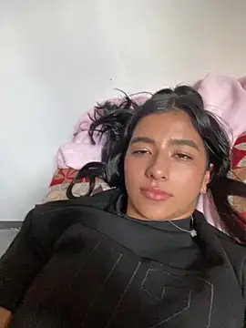 Snapshot of eva_roseee chatting on October 5, 2025, 8:43 pm eva roseee online show from October 5, 2025, 8:43 pm