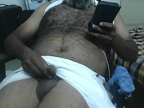 Snapshot of awesomeroc123 chatting on February 15, 2026, 5:01 pm awesomeroc123 online show from February 15, 2026, 5:01 pm