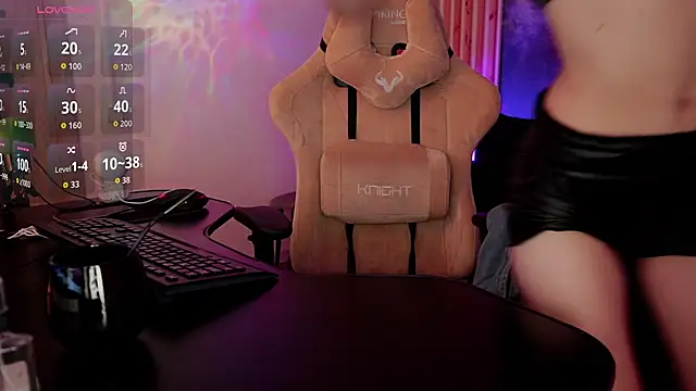 MilaStoyne online show from October 6, 2025, 6:14 am