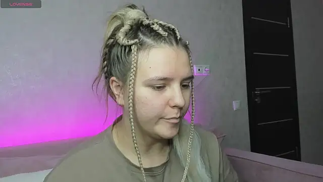 Snapshot of Jenny_Jimmy chatting on October 20, 2025, 9:21 am Jenny Jimmy online show from October 20, 2025, 9:21 am