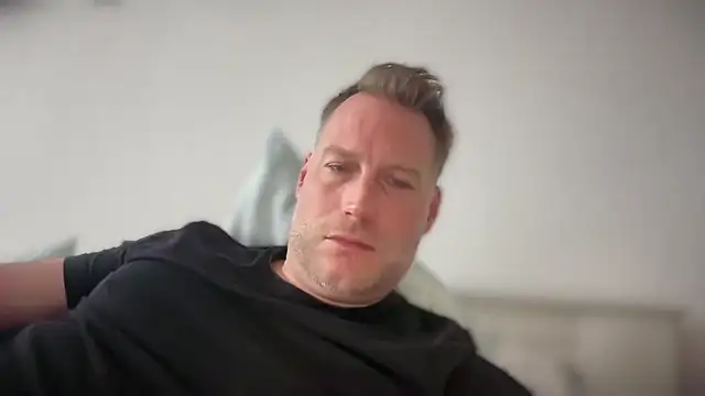 Christian87xxx online show from July 9, 2026, 7:31 am