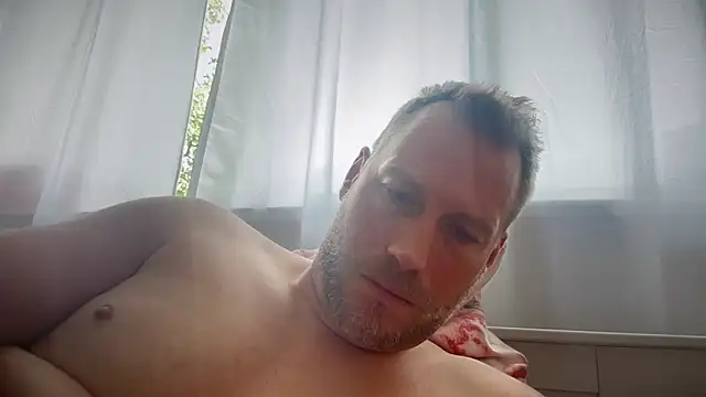 Snapshot of Christian87xxx chatting on September 20, 2025, 7:57 am Christian87xxx online show from September 20, 2025, 7:57 am