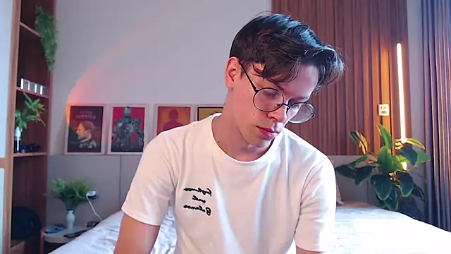 William Henry  online show from March 26, 2026, 8:12 am