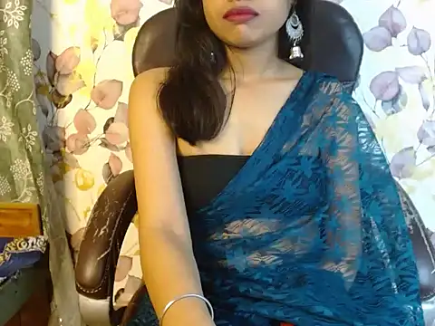 Snapshot of Fly_Rashmi chatting on March 4, 2025, 7:32 pm Fly Rashmi online show from March 4, 2025, 7:32 pm