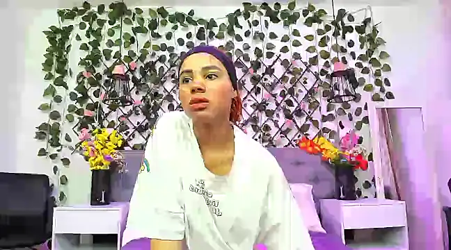 tamararose1 online show from February 25, 2025, 11:43 am