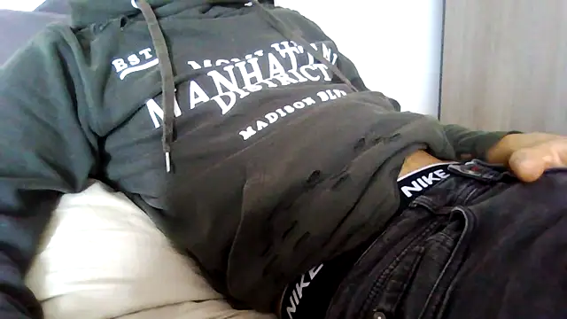 tommyboyteen online show from March 16, 2025, 12:55 pm