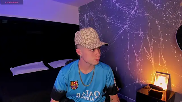 marcuscollins1  online show from October 26, 2025, 12:16 pm